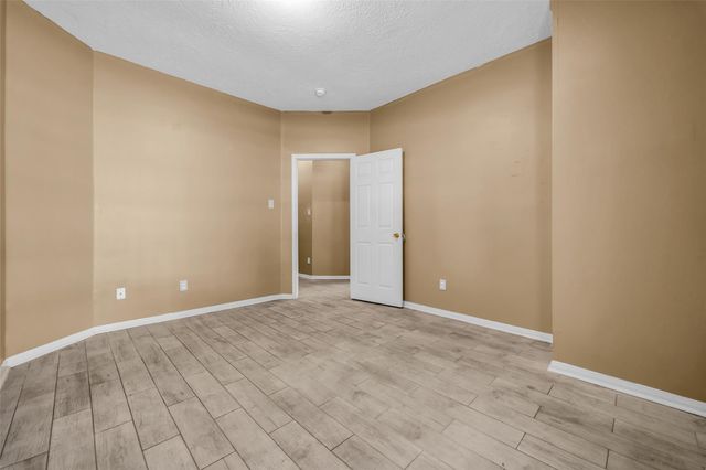 1046 Willersley Lane, Channelview, TX 77530