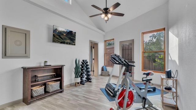 3212 CALLE DE ESTELLA NW, Albuquerque, NM 87104