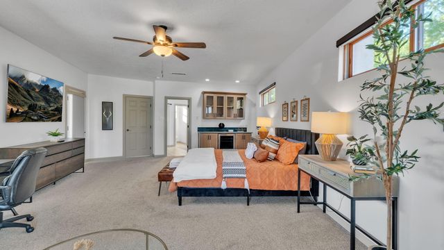 3212 CALLE DE ESTELLA NW, Albuquerque, NM 87104
