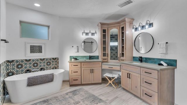 3212 CALLE DE ESTELLA NW, Albuquerque, NM 87104