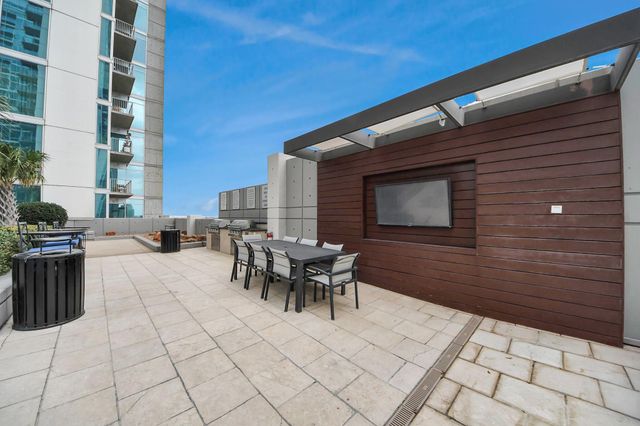 5925 Almeda Road 11616, Houston, TX 77004