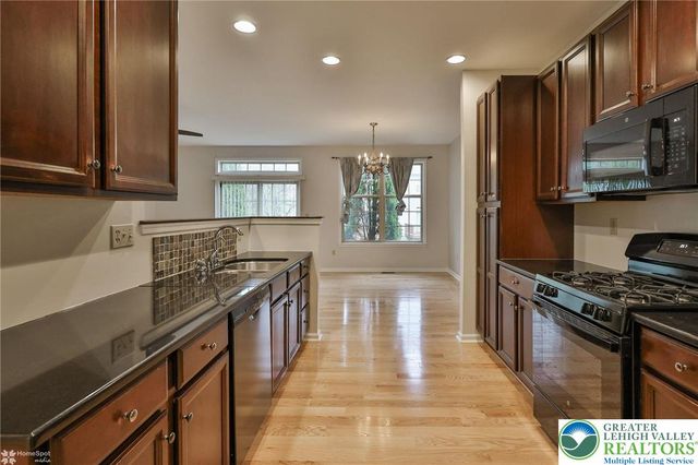 3014 Harvest Court, Upper Saucon Twp, PA 18034