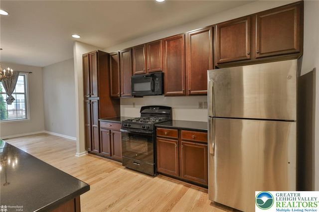 3014 Harvest Court, Upper Saucon Twp, PA 18034