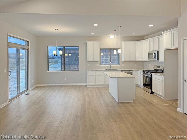 8294 Pleasant Court, Goodrich, MI 48483
