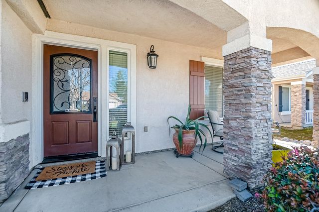 3243 W Sedona Avenue, Visalia, CA 93291