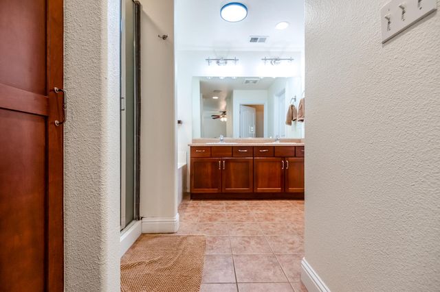 3243 W Sedona Avenue, Visalia, CA 93291