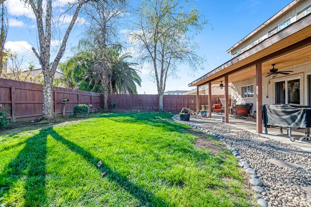 3243 W Sedona Avenue, Visalia, CA 93291