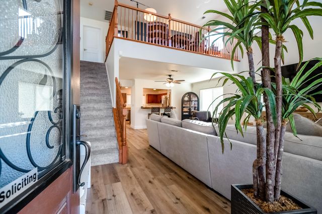 3243 W Sedona Avenue, Visalia, CA 93291