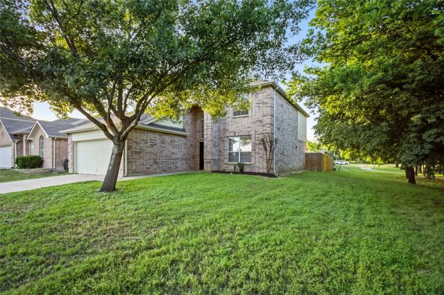 5108 Breeze Hollow Court, Fort Worth, TX 76179