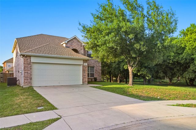 5108 Breeze Hollow Court, Fort Worth, TX 76179
