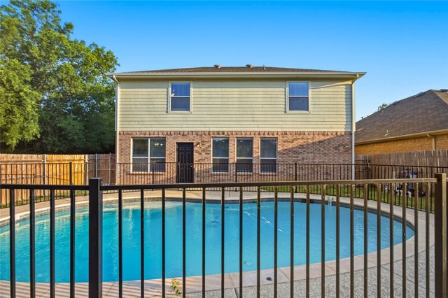 5108 Breeze Hollow Court, Fort Worth, TX 76179