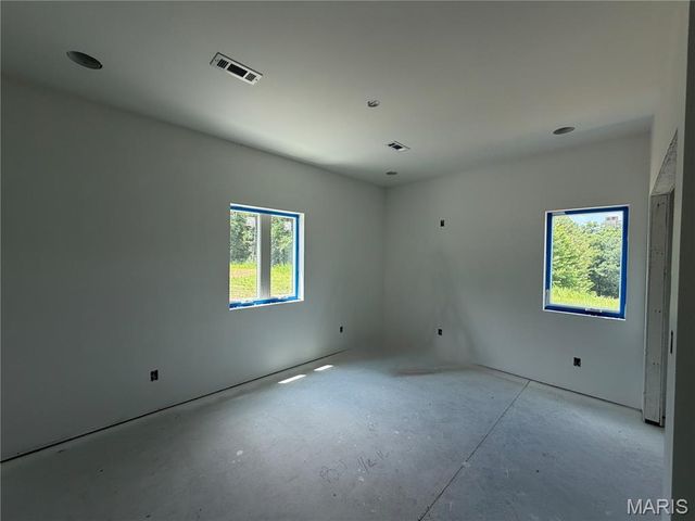 12155 Lakewood Place, New London, MO 63459