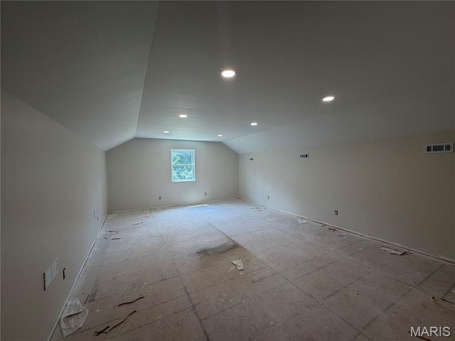12155 Lakewood Place, New London, MO 63459