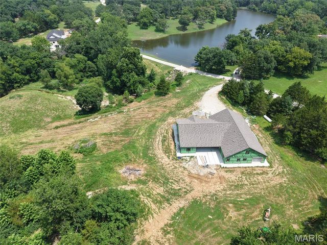 12155 Lakewood Place, New London, MO 63459