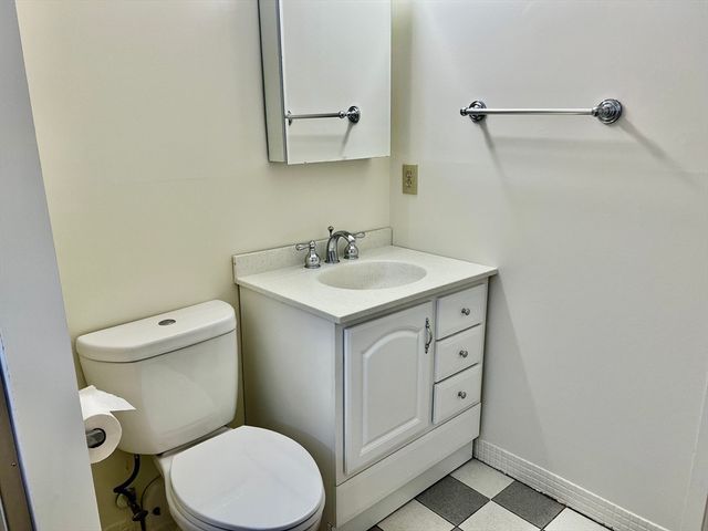 1006 Paradise Road 2P, Swampscott, MA 01907