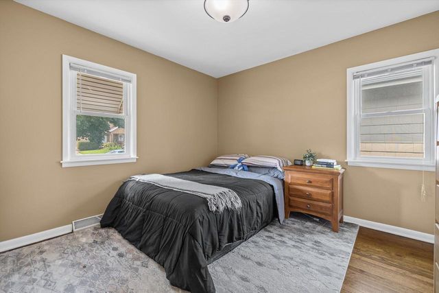 5519 31st AVENUE, Kenosha, WI 53144