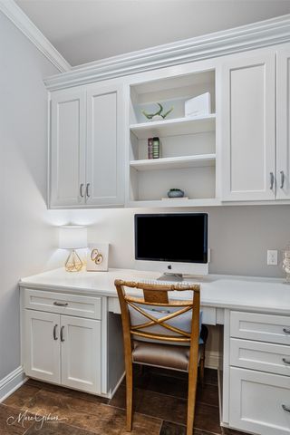 707 Bandera Drive, Bossier City, LA 71111