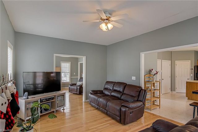 5315 Lewey Lane, Winston-salem, NC 27105