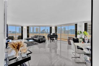 3000 Island Boulevard 1106, Aventura, FL 33160