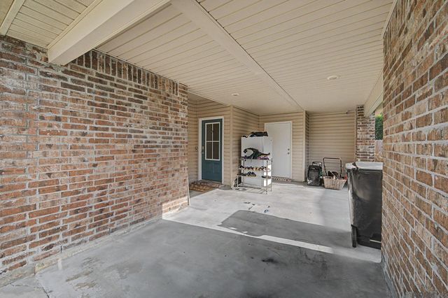 13197 Hanks Way, Walker, LA 70785