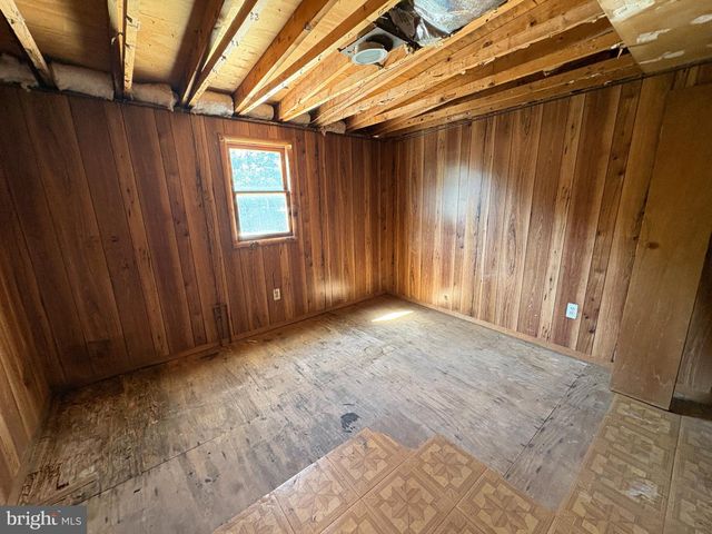 135 S LOGAN AVE, Trenton, NJ 08609