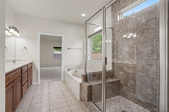12584 S 66th East Avenue, Bixby, OK 74008