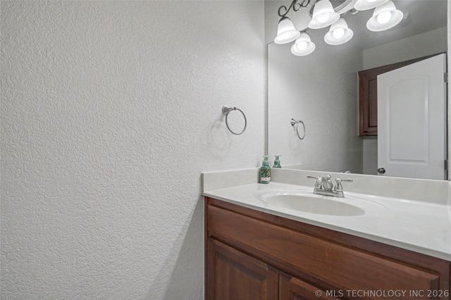 12584 S 66th East Avenue, Bixby, OK 74008