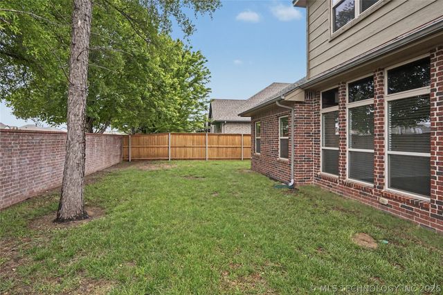12584 S 66th East Avenue, Bixby, OK 74008