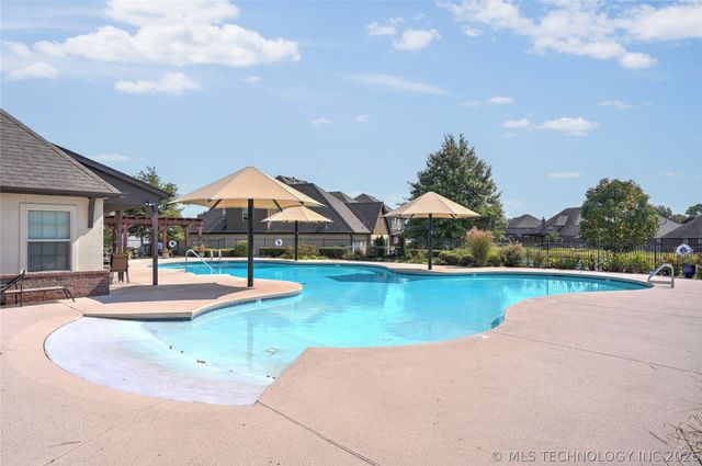 12584 S 66th East Avenue, Bixby, OK 74008