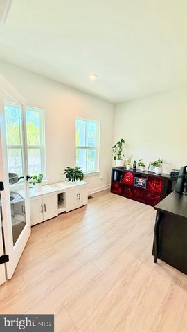 103 LAKE BLUFF CT, Fredericksburg, VA 22406