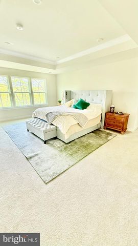 103 LAKE BLUFF CT, Fredericksburg, VA 22406