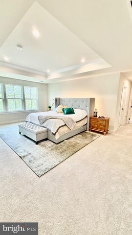 103 LAKE BLUFF CT, Fredericksburg, VA 22406