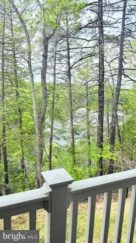 103 LAKE BLUFF CT, Fredericksburg, VA 22406