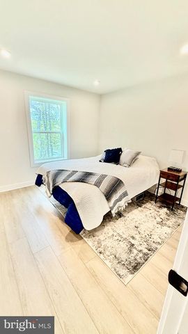 103 LAKE BLUFF CT, Fredericksburg, VA 22406