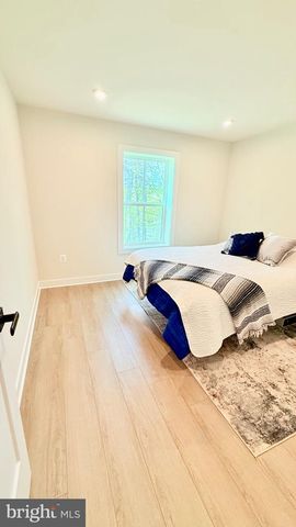 103 LAKE BLUFF CT, Fredericksburg, VA 22406