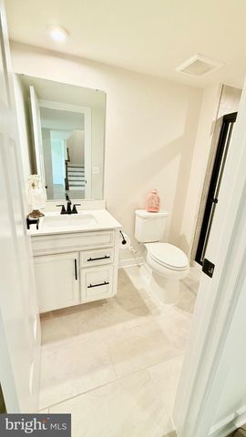 103 LAKE BLUFF CT, Fredericksburg, VA 22406