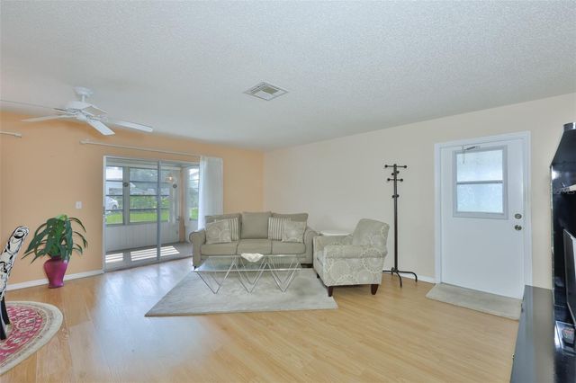 109 GLENDOWER CIRCLE, Sun City Center, FL 33573