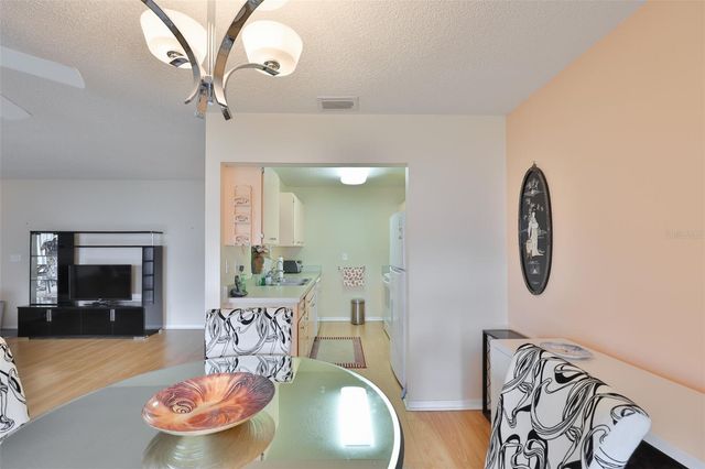 109 GLENDOWER CIRCLE, Sun City Center, FL 33573