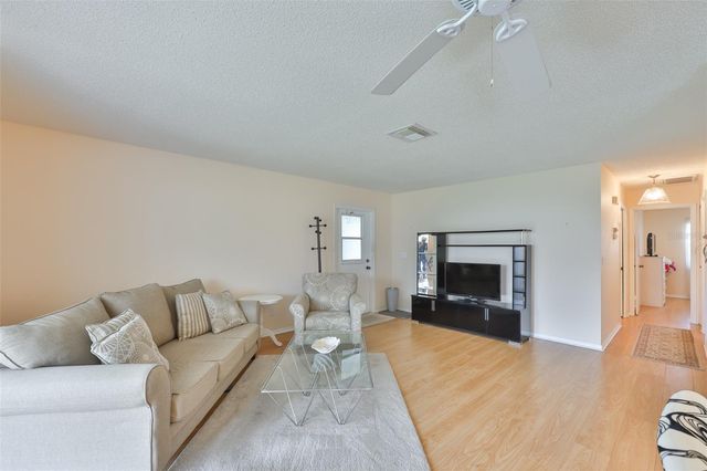 109 GLENDOWER CIRCLE, Sun City Center, FL 33573