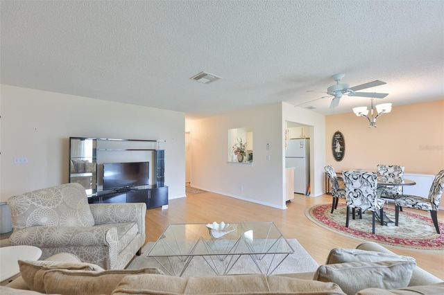 109 GLENDOWER CIRCLE, Sun City Center, FL 33573