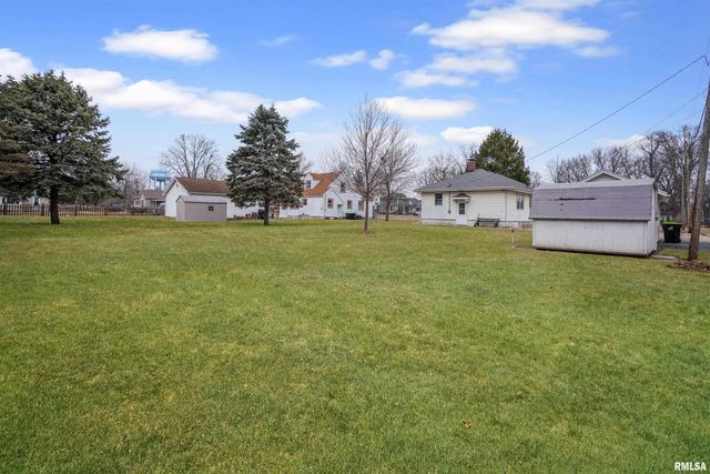 716 W WALNUT Street, Chillicothe, IL 61523