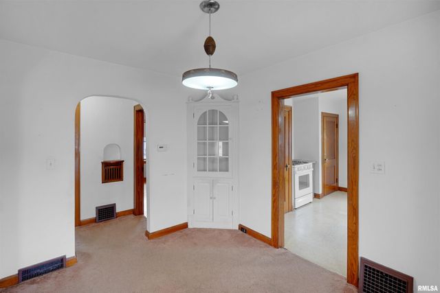 716 W WALNUT Street, Chillicothe, IL 61523