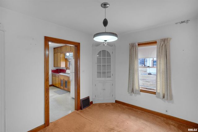 716 W WALNUT Street, Chillicothe, IL 61523