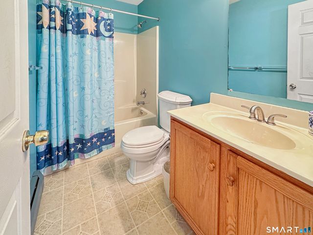 14 Bluff Road, Ledyard, CT 06335