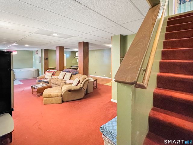 14 Bluff Road, Ledyard, CT 06335