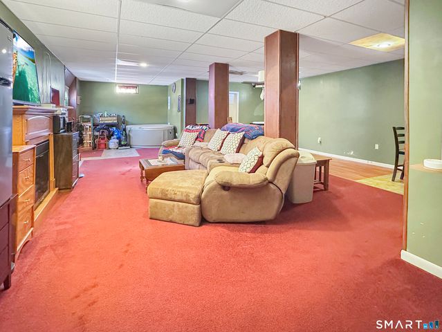 14 Bluff Road, Ledyard, CT 06335