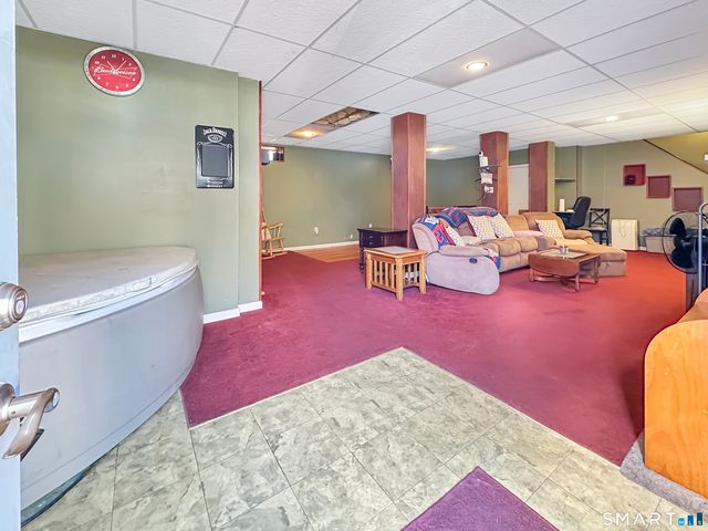 14 Bluff Road, Ledyard, CT 06335