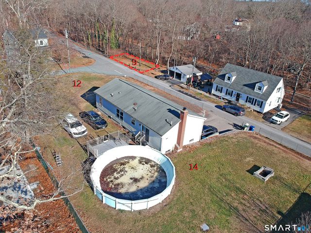 14 Bluff Road, Ledyard, CT 06335