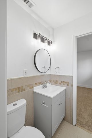 770 N Acacia Street, Woodlake, CA 93286