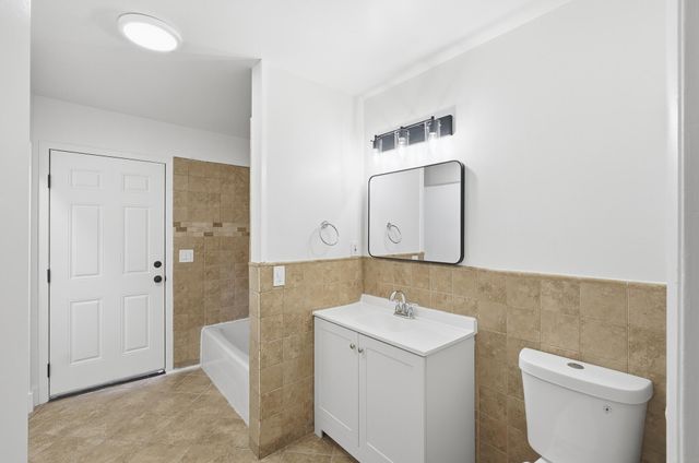 770 N Acacia Street, Woodlake, CA 93286